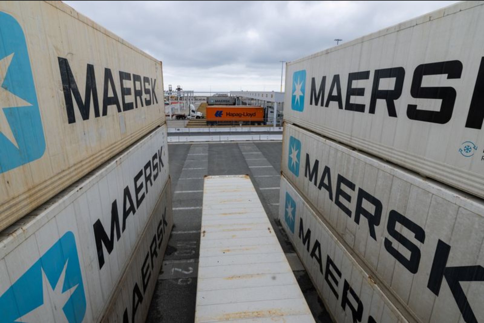 Maersk Redistributes Fuel Amid Middle East Disruptions, Pauses Salalah Operations