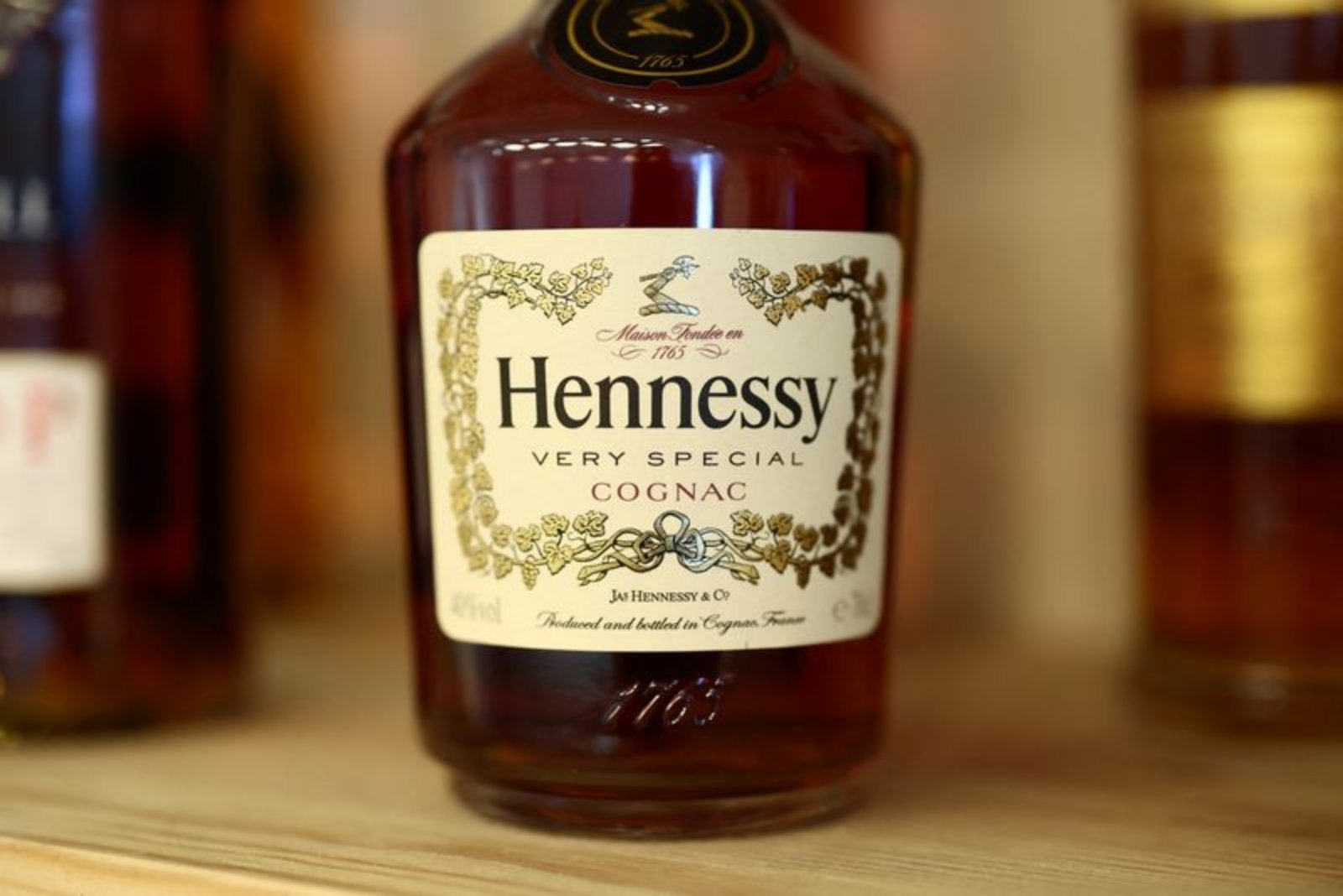 Hennessy and Unions Reach Agreement to Compensate Workers for Lost Bonuses