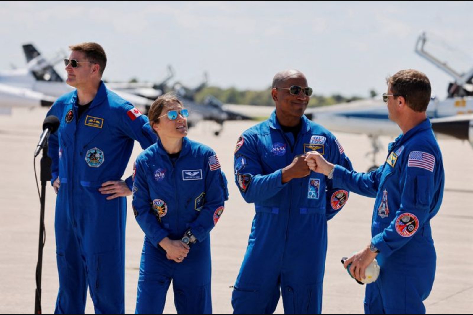 Artemis II Crew Arrives in Florida to Begin Final Launch Preparations