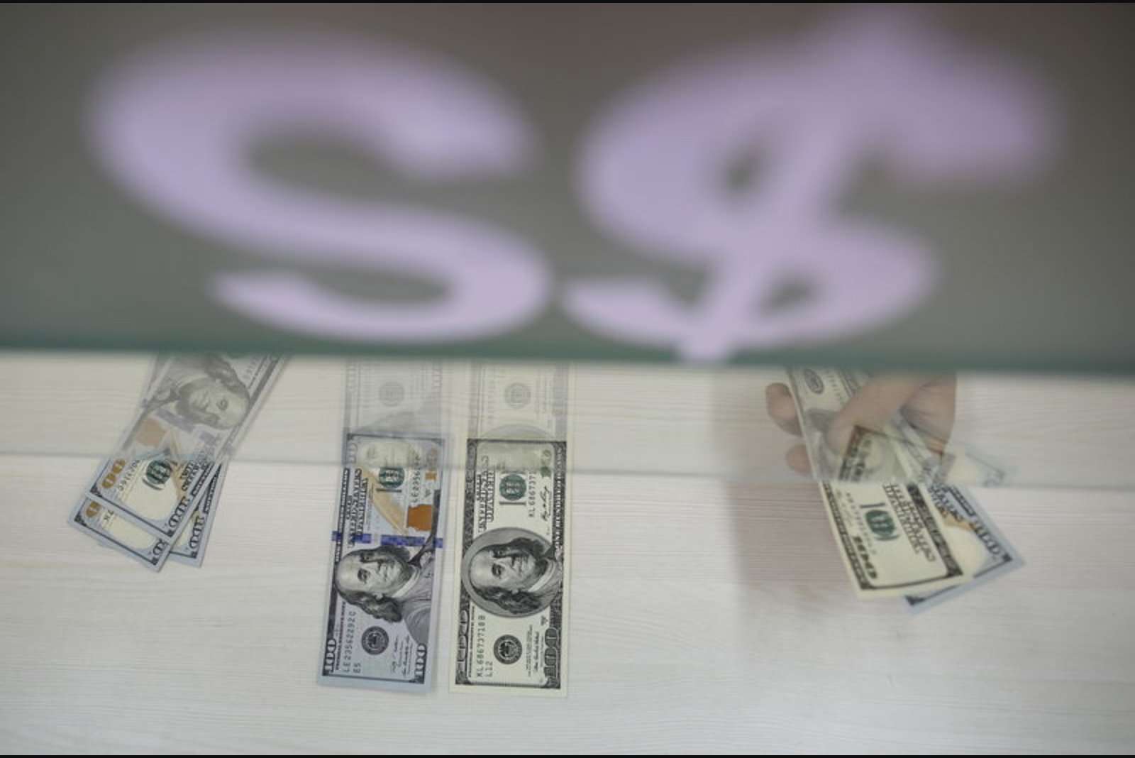 UBS Sees GBP/CHF Under Pressure Near Term, Recovery Expected in H2 2026 Into 2027