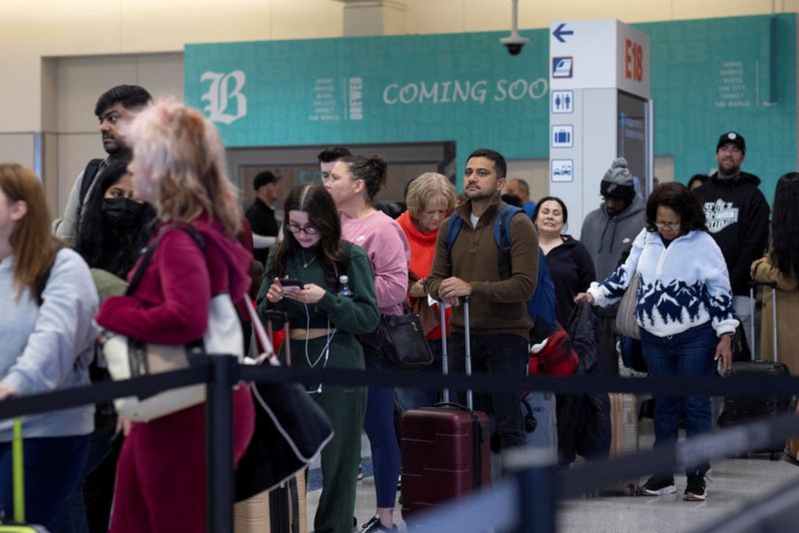 Senators Ask Administration to Drop Social Media Requirements for Visa-Waiver Visitors