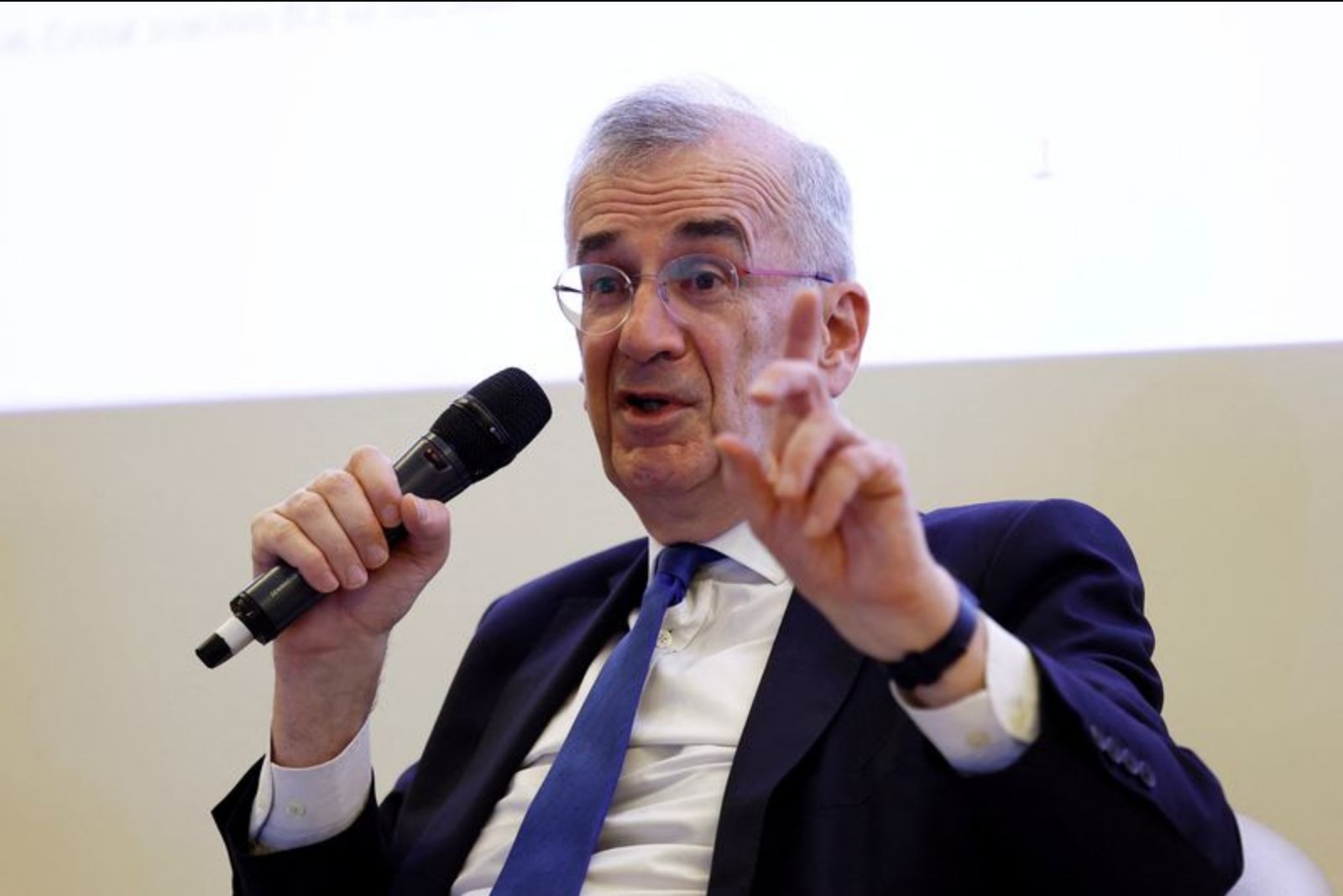 Villeroy: ECB Prepared to Act on Energy-Driven Inflation but Timing Remains Premature