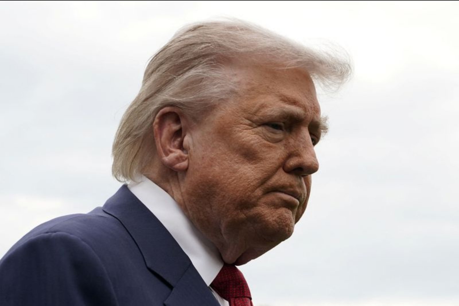 Trump Says Iran Ceasefire Is 'On Life Support' After Rejecting Tehran's Reply