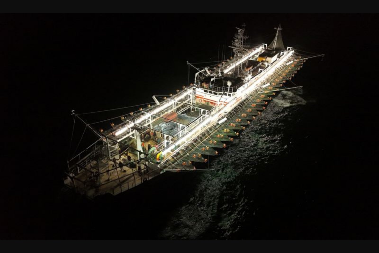 Rise of Chinese Fishing Fleet Near Argentina Spurs Surveillance and Strategic Concerns