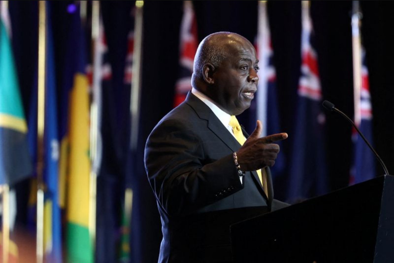 Philip Davis Secures Second Consecutive Term as Bahamas Prime Minister in Early Vote