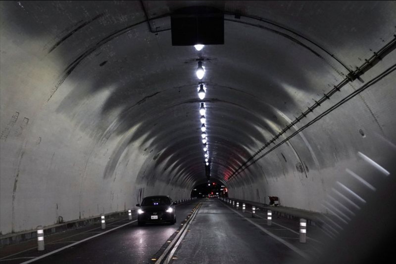 Lyft Stock Plummets as Slowing Ride Growth Raises Doubts Over Long-Term Targets