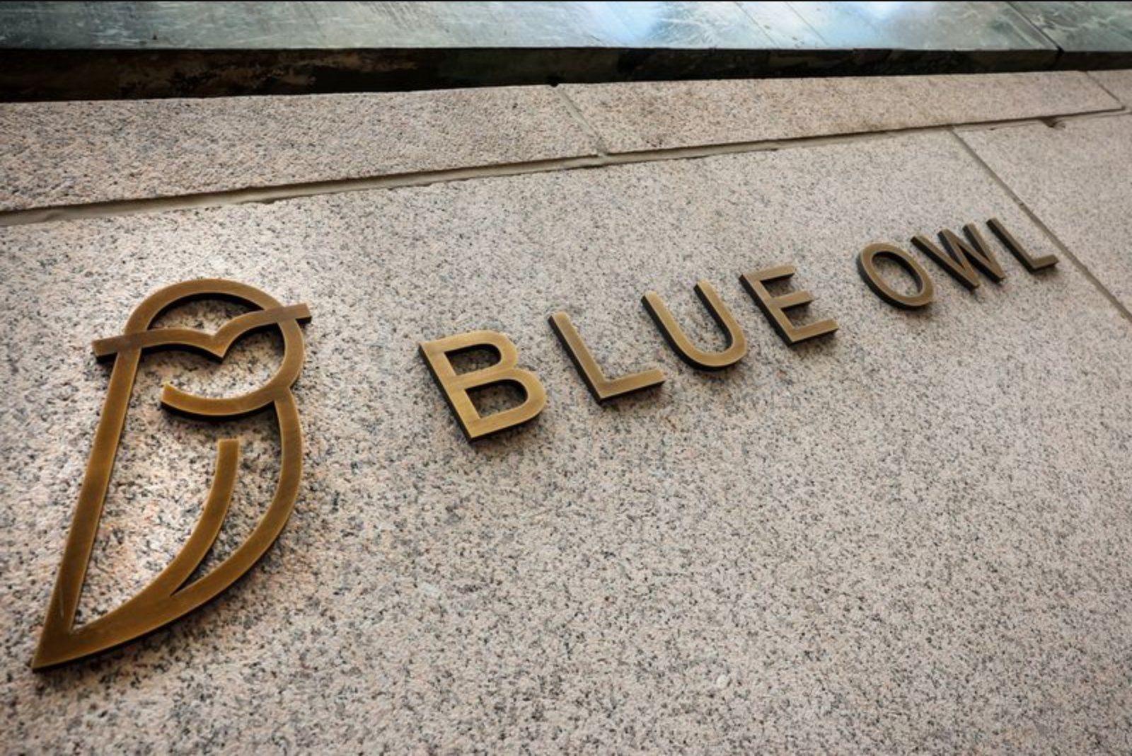 Blue Owl Turmoil Intensifies Pressure on $2 Trillion U.S. Private Credit Market