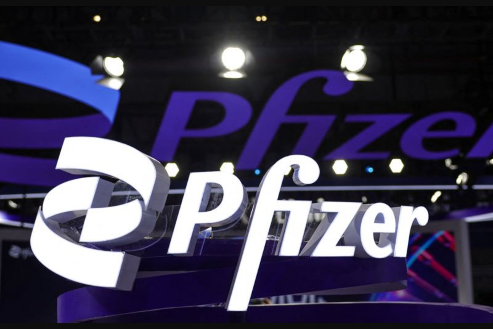 Pfizer Executive Andrew Baum to Shift to Advisory Role, Plans Exit by Year-End