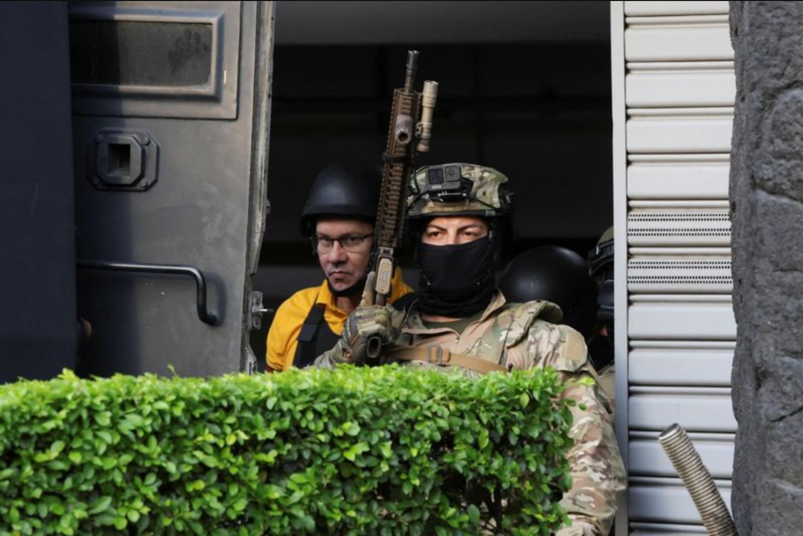 Costa Rica Carries Out First Extradition of a National, Sending Ex-Top Judge to U.S.