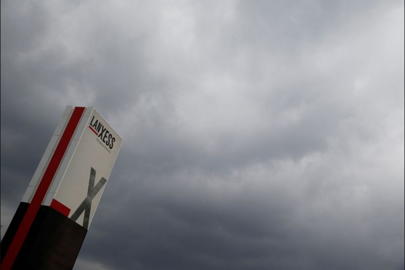 Lanxess to Lift Prices as Middle East Conflict Drives Up Input Costs