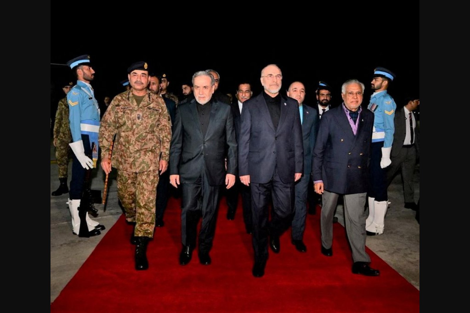 High-Level U.S. and Iranian Delegations Meet in Islamabad as Preconditions Threaten Progress