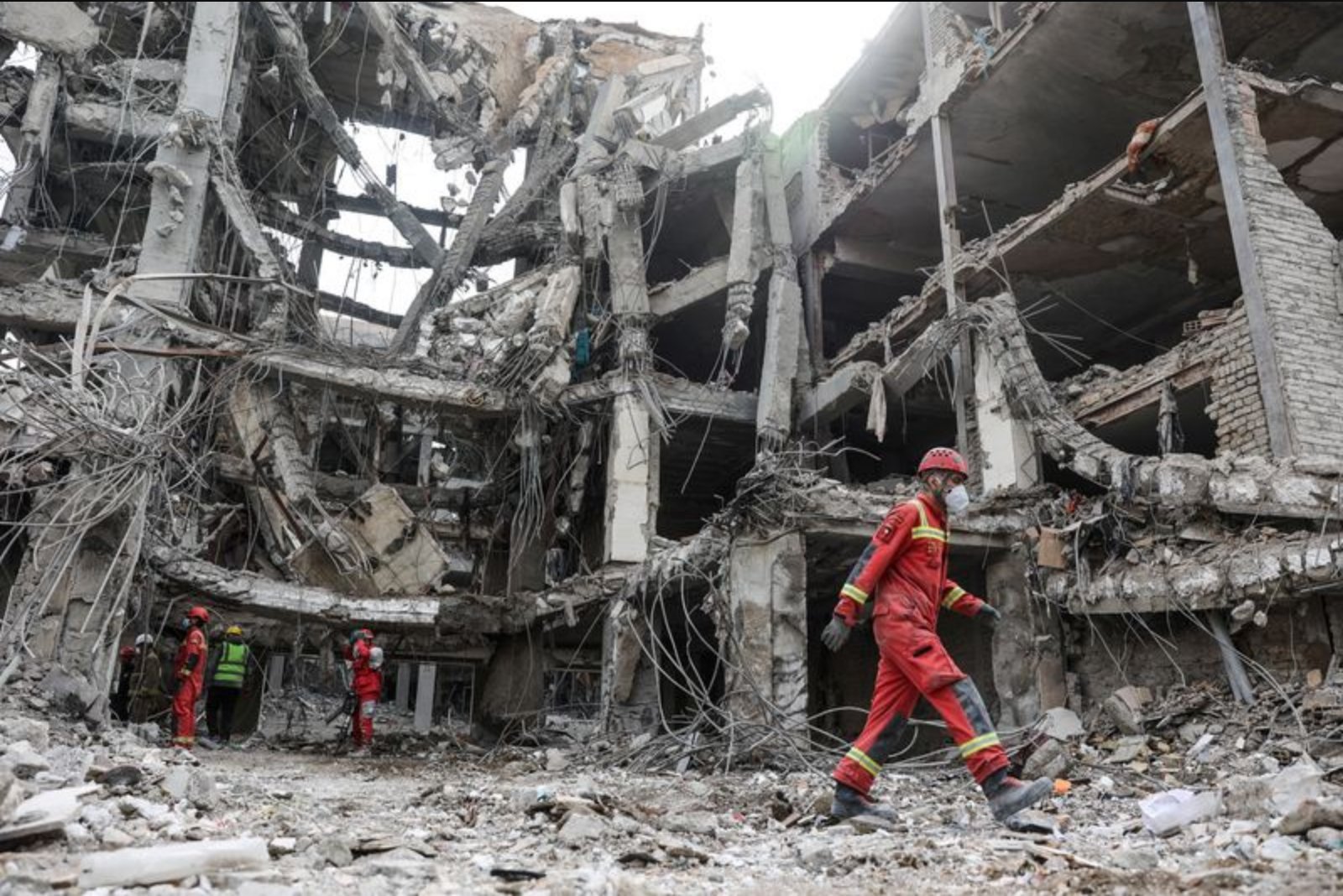 Pakistan-Backed Plan Offered to Iran and U.S. Seeks Immediate Ceasefire, Reopening of Strait of Hormuz