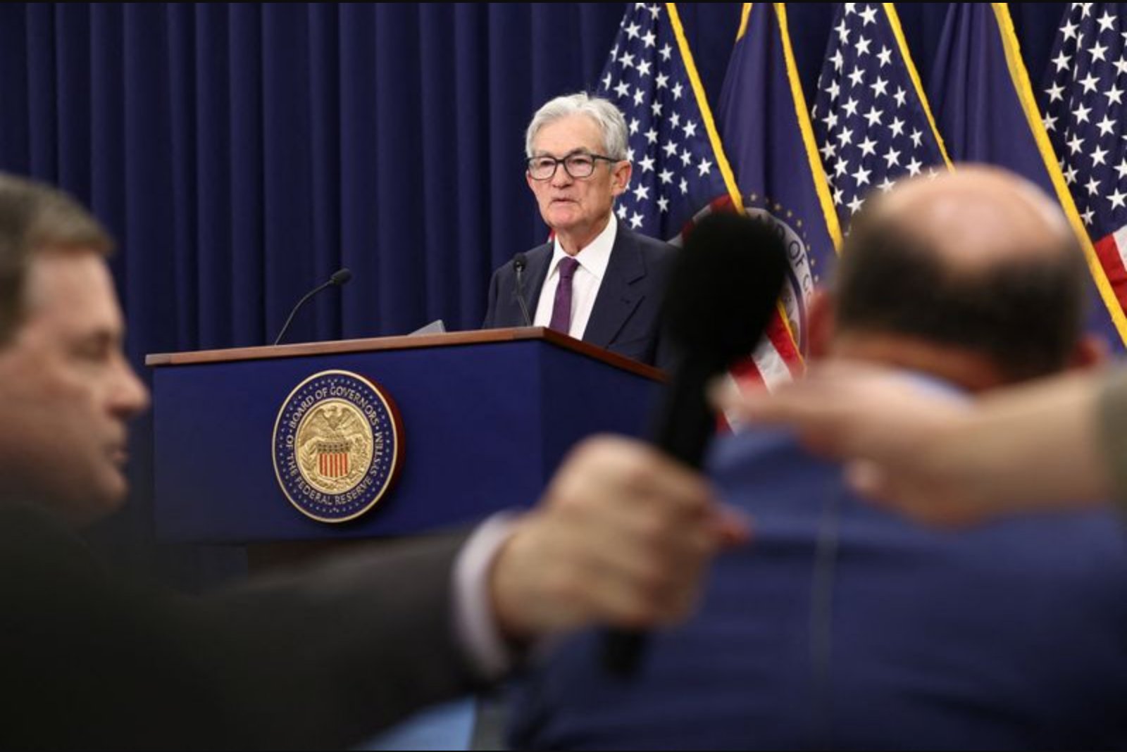 Powell Says He Will Revert to Governor Role, Won’t Act as a 'Shadow Chair'