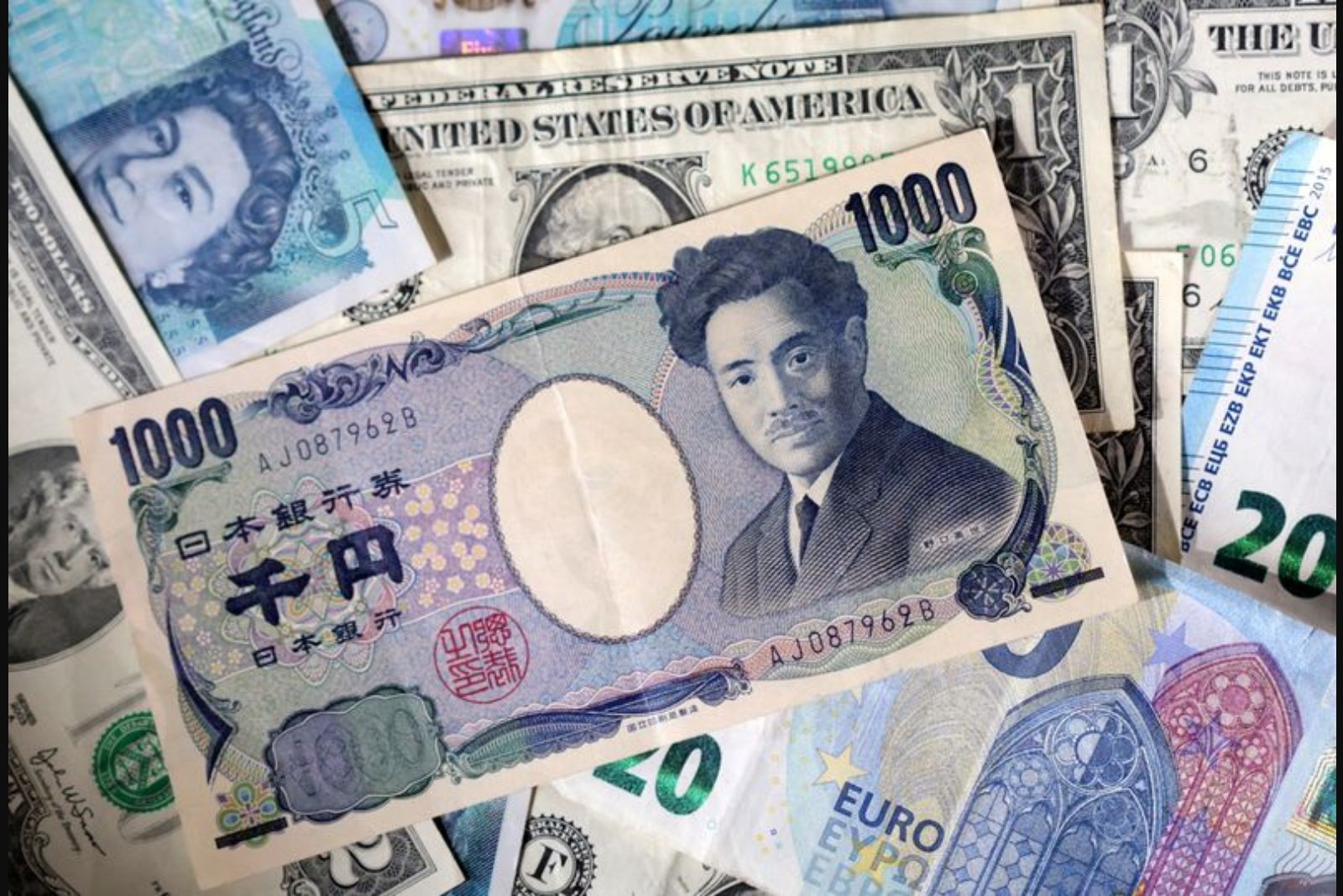 AI-led tech rally lifts U.S. stocks as Japan steps into FX market to support yen