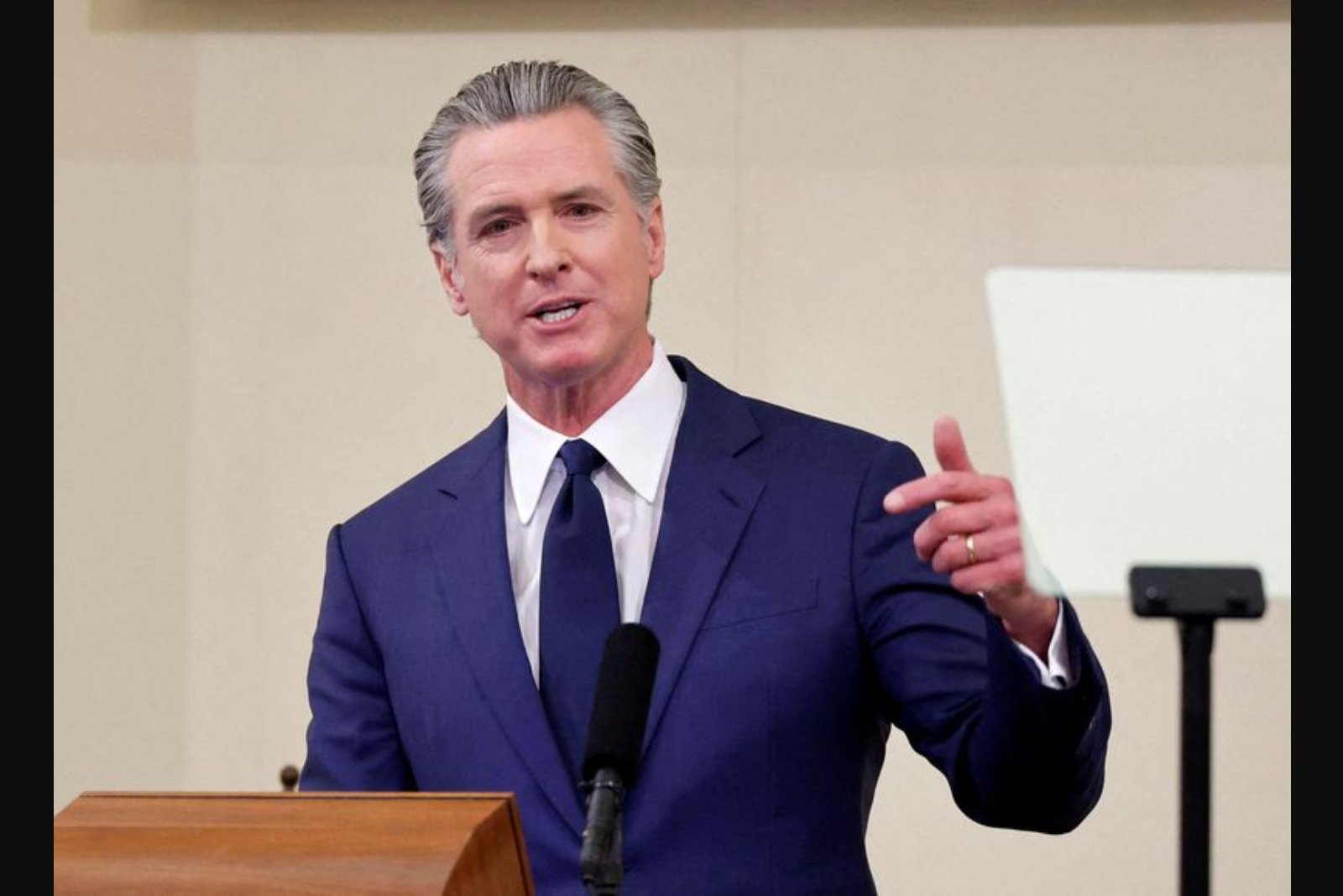 Packed Democratic primary in California raises prospect of two Republicans in November