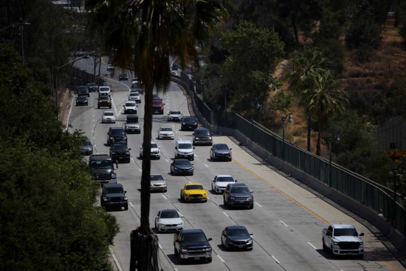U.S. Road Deaths Drop to Lowest Level Since 2019, NHTSA Reports
