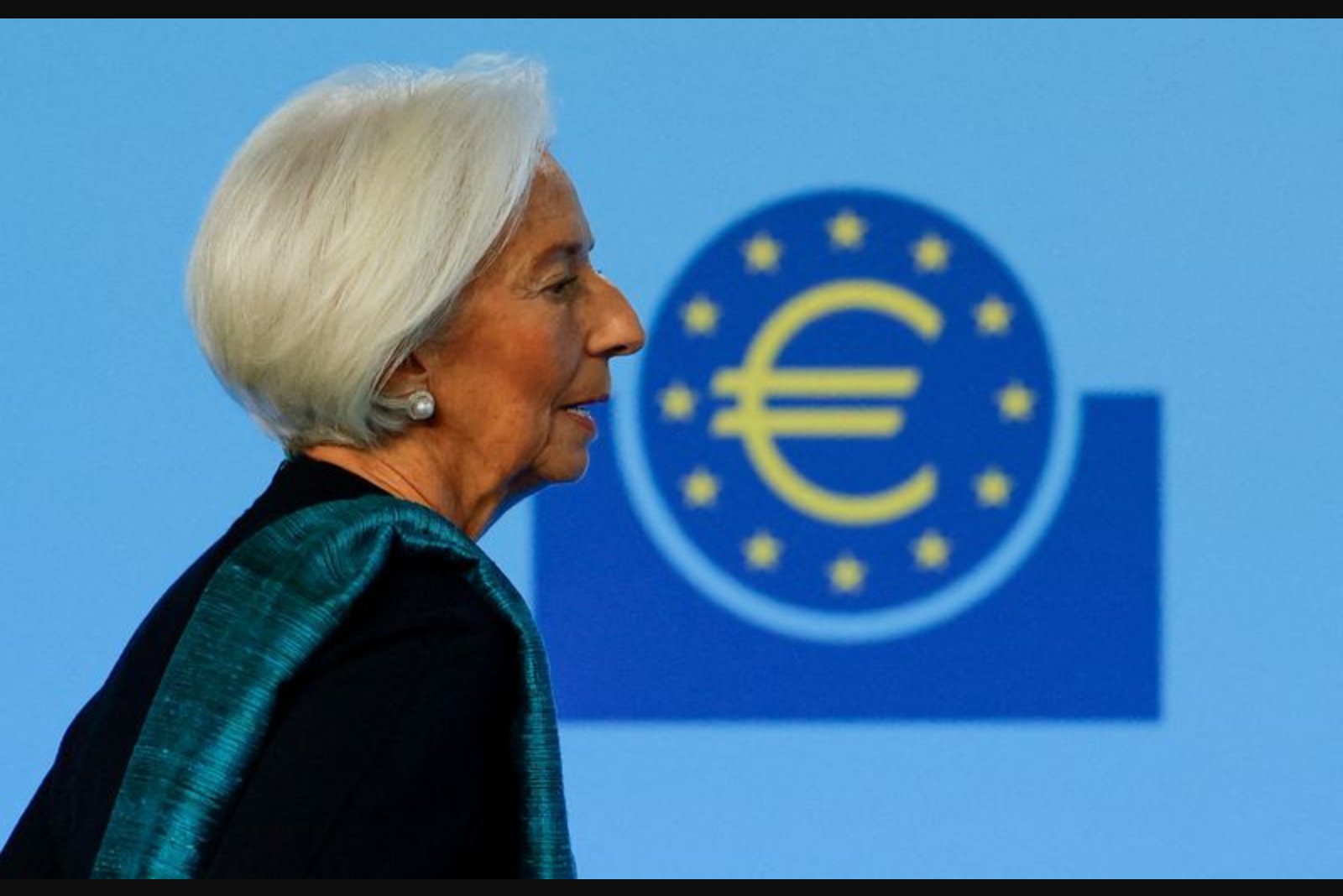ECB Holds Rates Steady but Signals Multiple Hikes, Lagarde Says Outlook Hinges on Middle East Turbulence