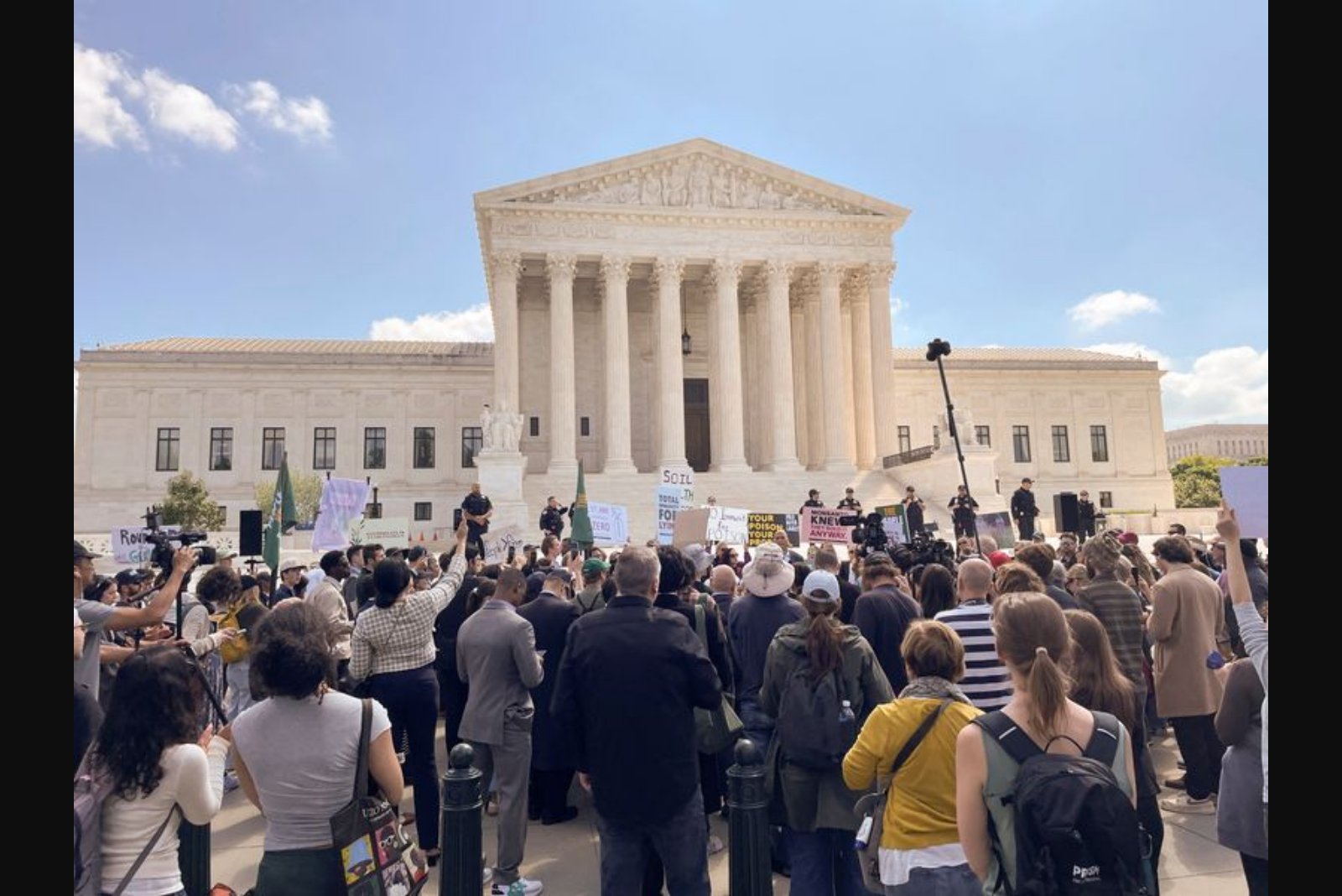 Protesters Press Supreme Court as Bayer Seeks End to Roundup Lawsuits