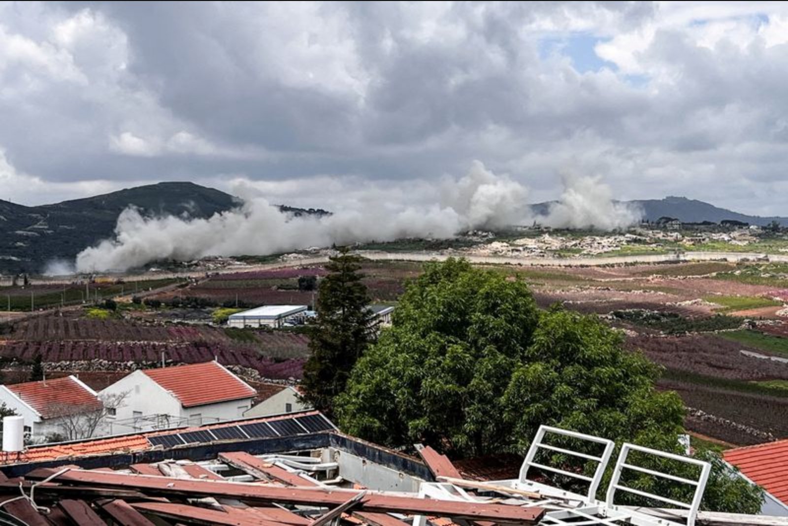 Israel Constructs Deep Buffer Zones as Washington and Tehran Negotiate a Pause