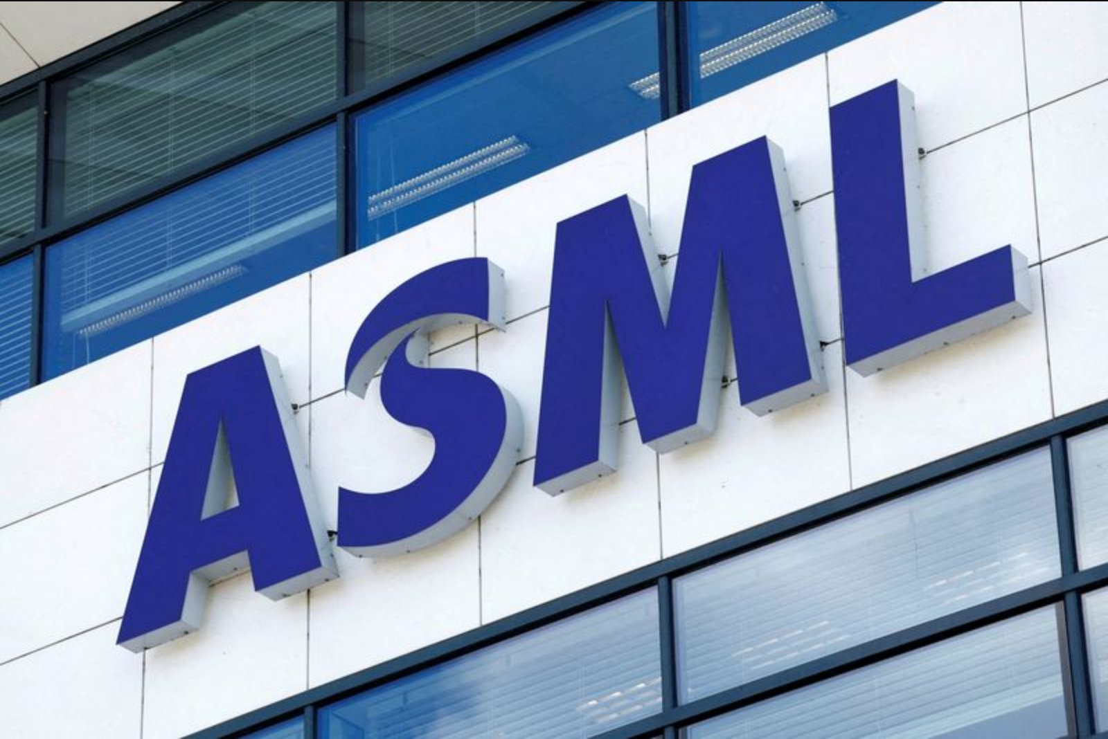 ASML raises 2026 revenue guidance as AI-driven orders accelerate capacity plans