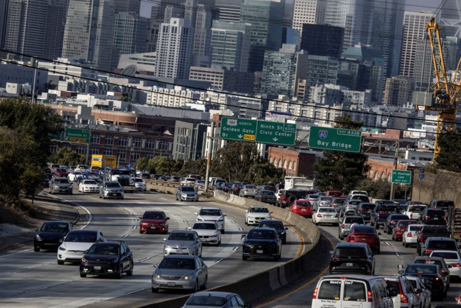 Automakers Support Big Rollback of U.S. Fuel Economy Rules but Push for Adjustments