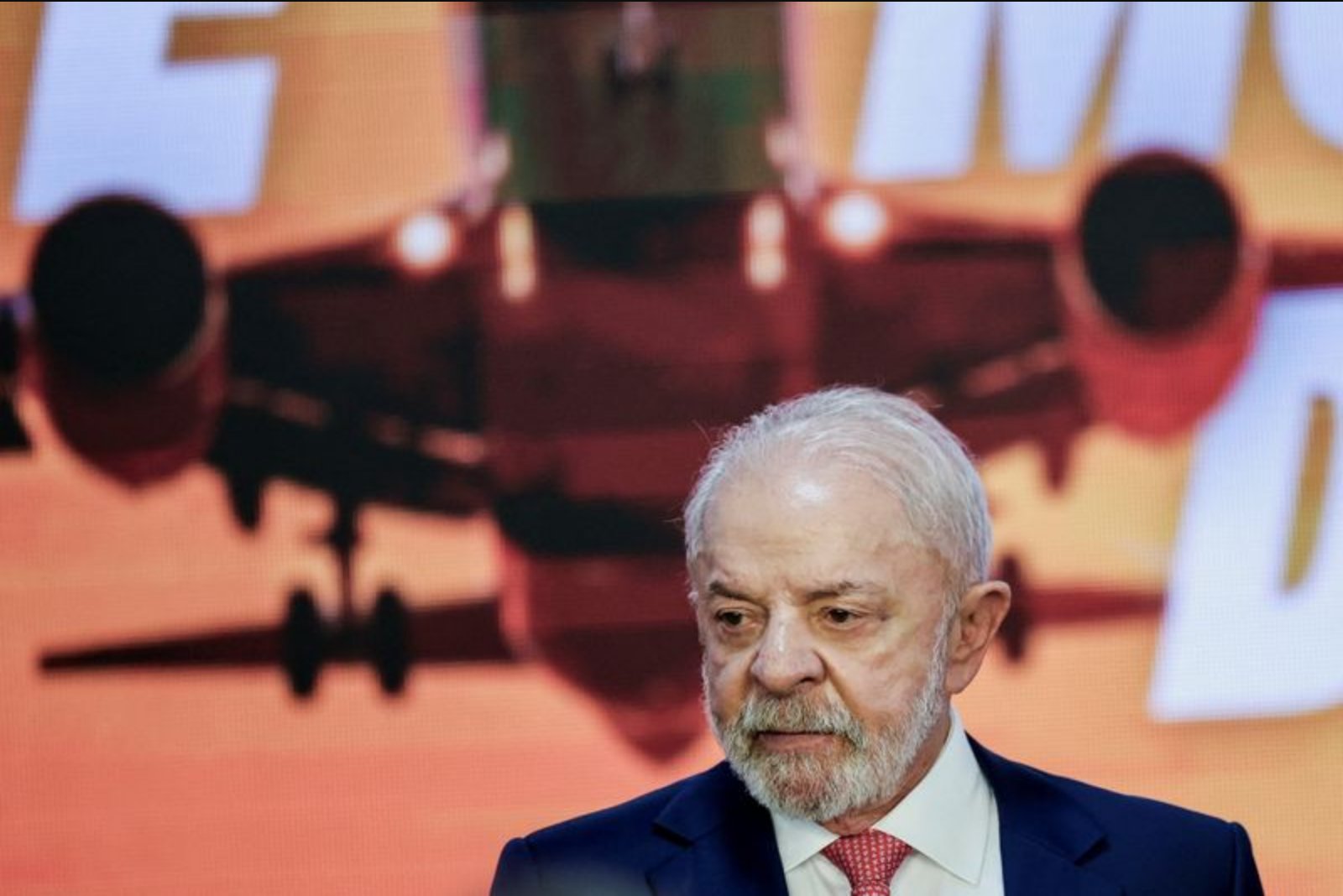 Poll Shows Lula Leading First-Round Matchups but Tied With Flavio Bolsonaro in Potential Run-Off