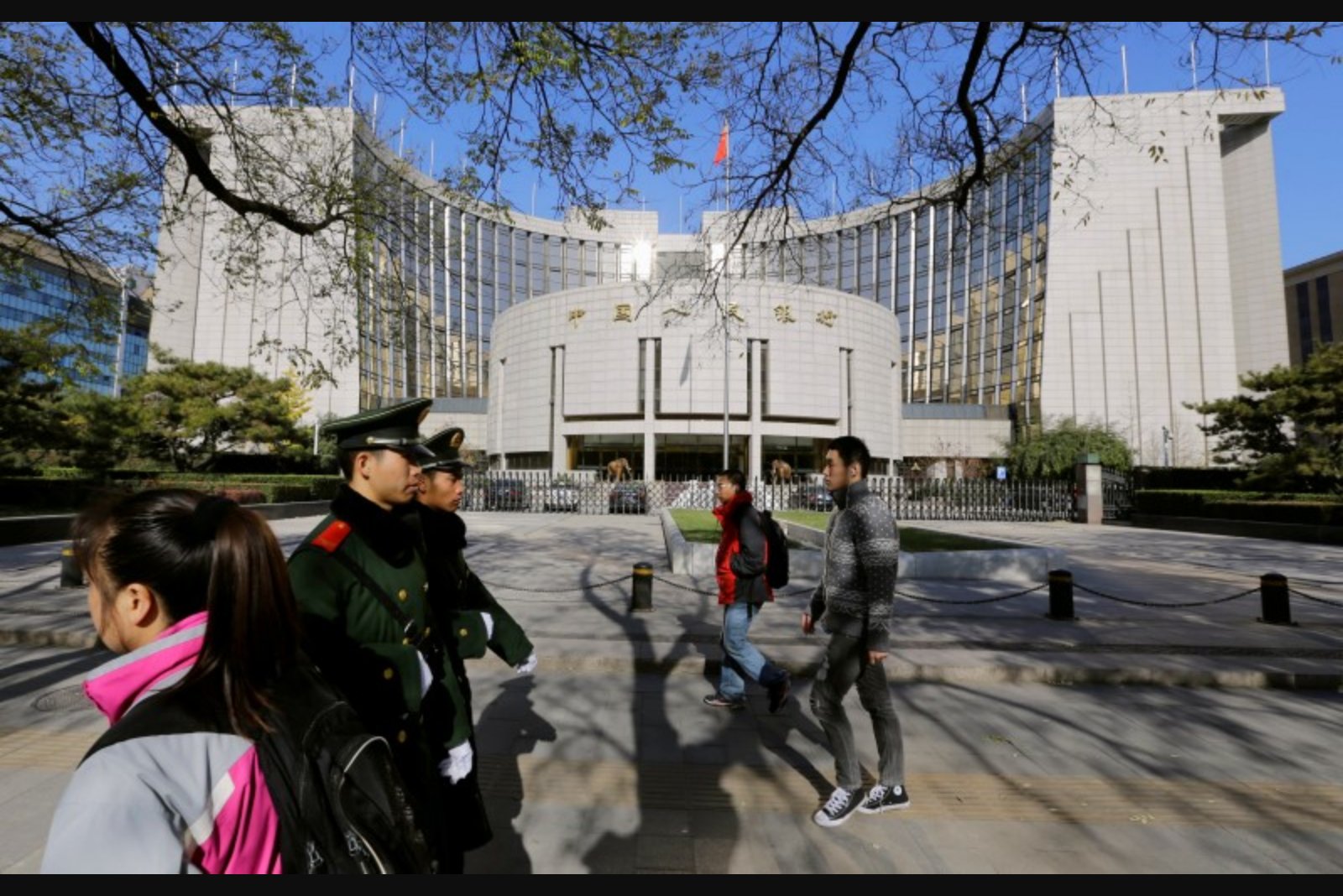 China's Central Bank Extends Monthly Gold Purchases to 16 Months Amid Middle East Tensions