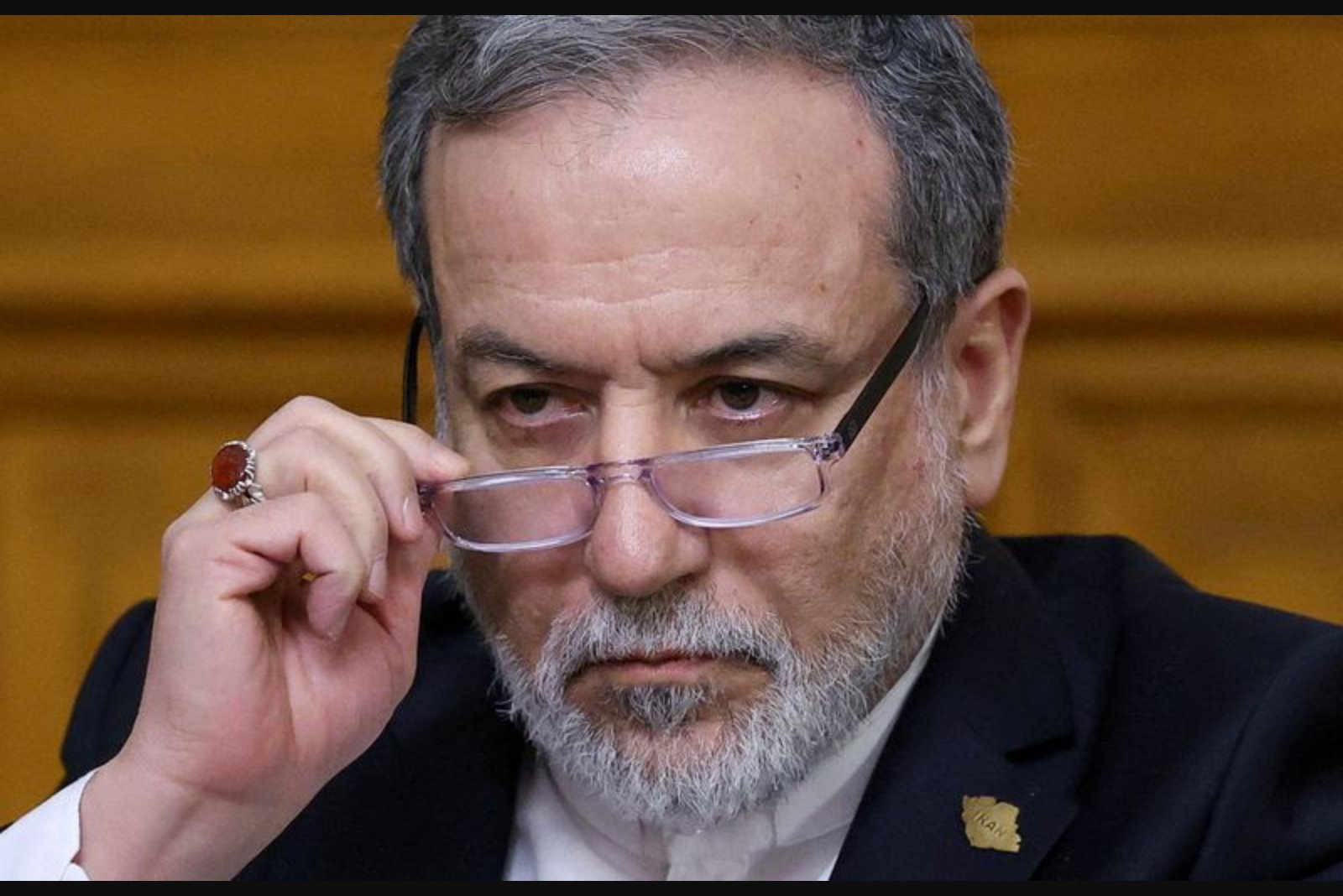 Iranian Foreign Minister Says No Recent Contact with U.S. Envoy Amid Conflicting Media Reports