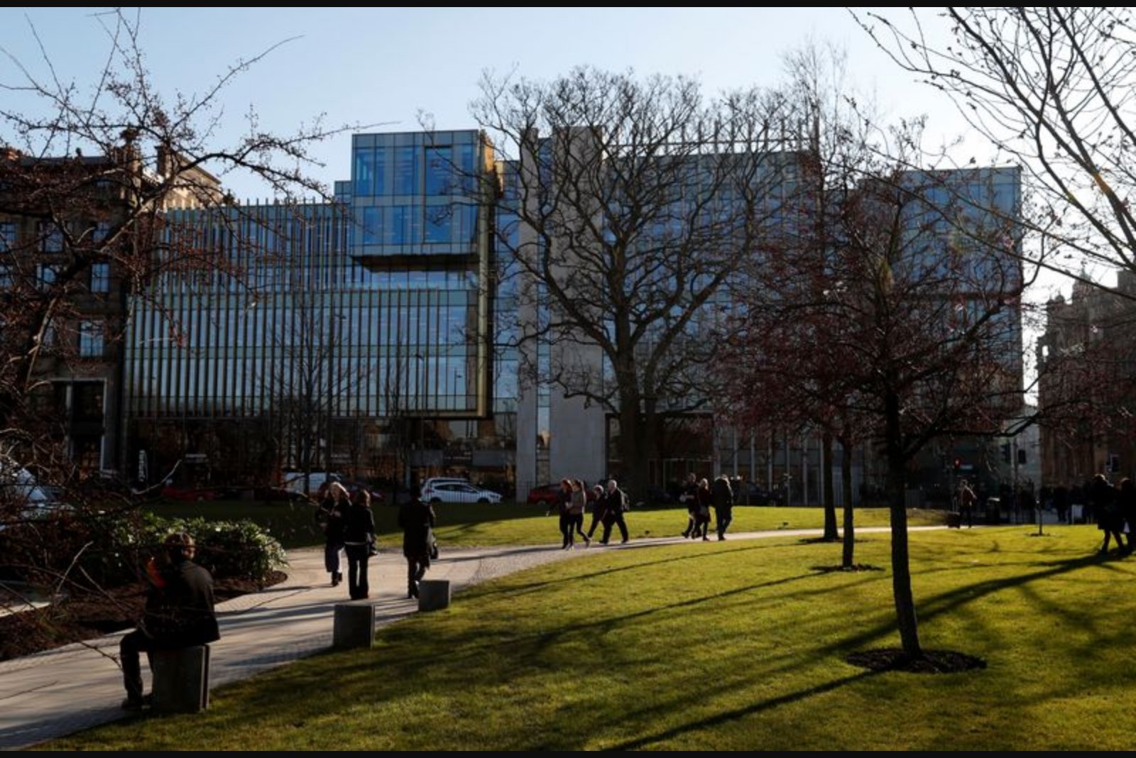 Standard Life to Acquire Aegon’s UK Operations in £2 Billion Deal