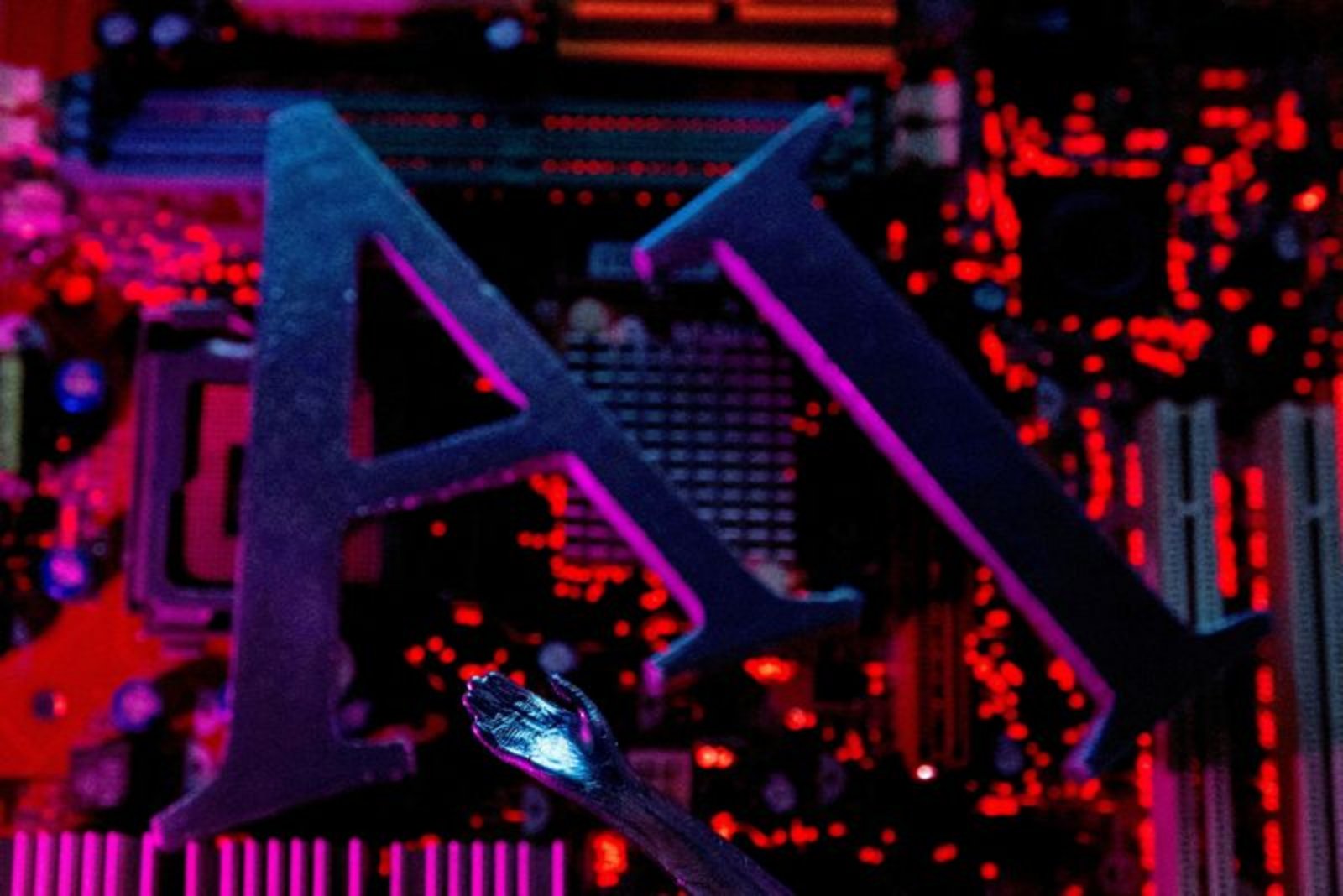 Vista Leads $350M-plus Round in SambaNova as Intel Joins Funding Push