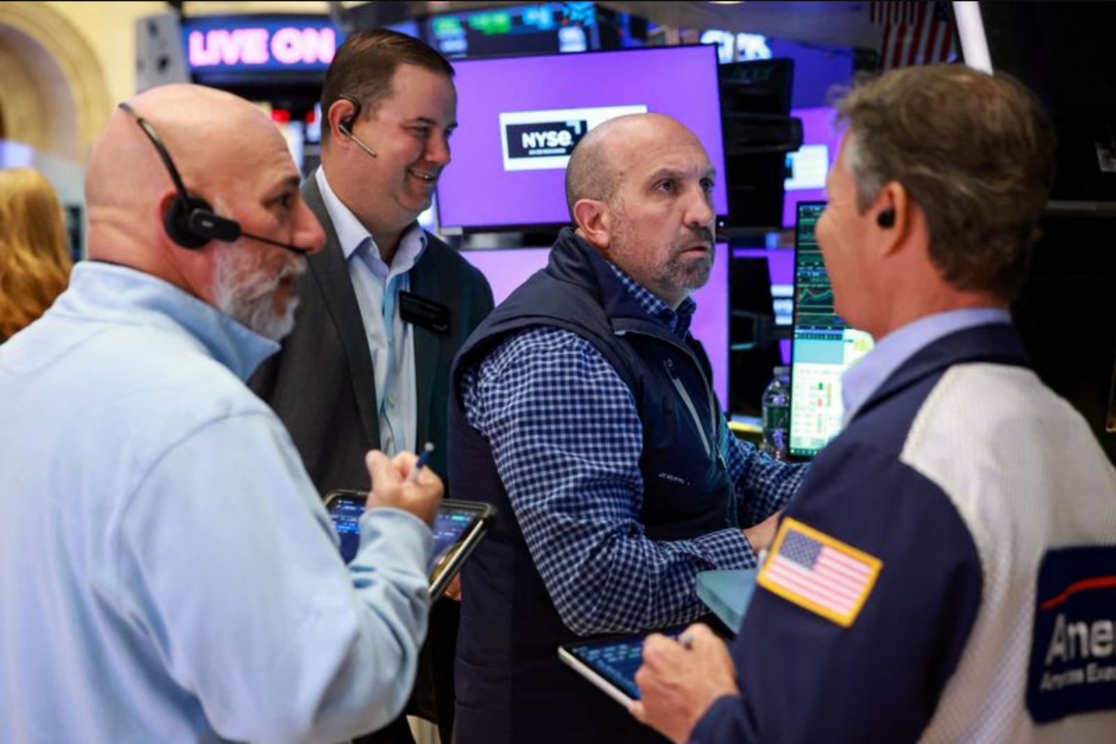 Global Markets Hit New Peaks Amidst Geopolitical Summits and Narrowing Equity Breadth