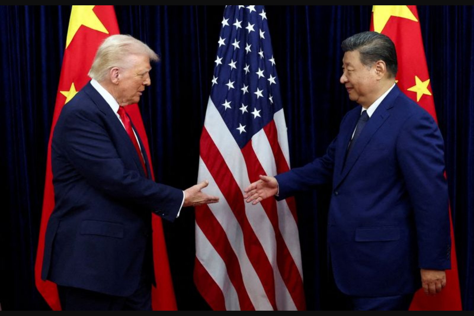 Trump Says Taiwan Arms Sales Will Be Raised with Xi During Beijing Visit