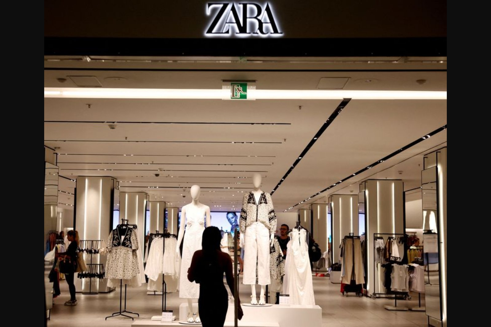 Brazilian Retail Sales Reach Record High in March as Monthly Growth Outpaces Forecasts
