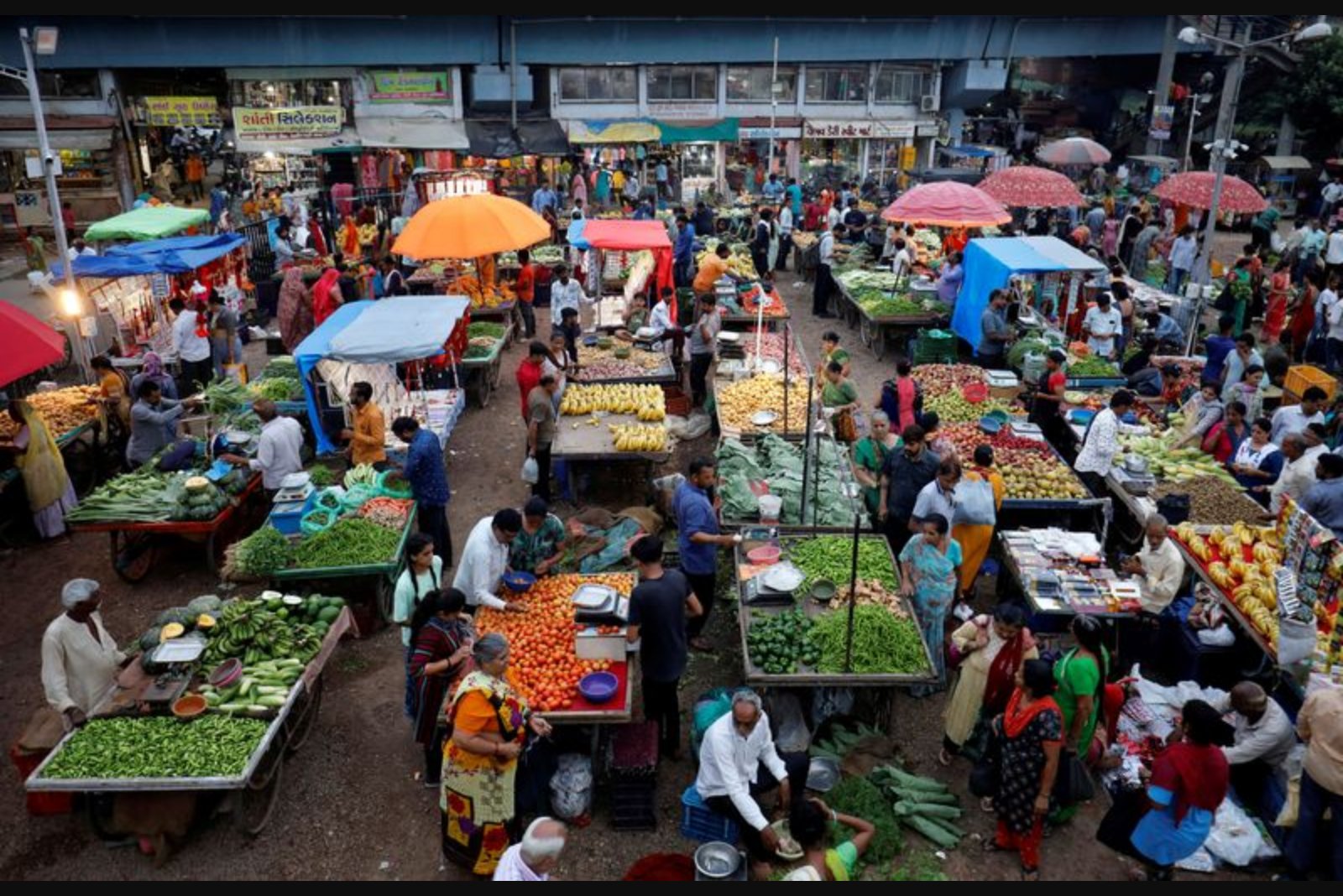 India's consumer inflation edges up to 3.48% in April as food costs rise and energy risks mount