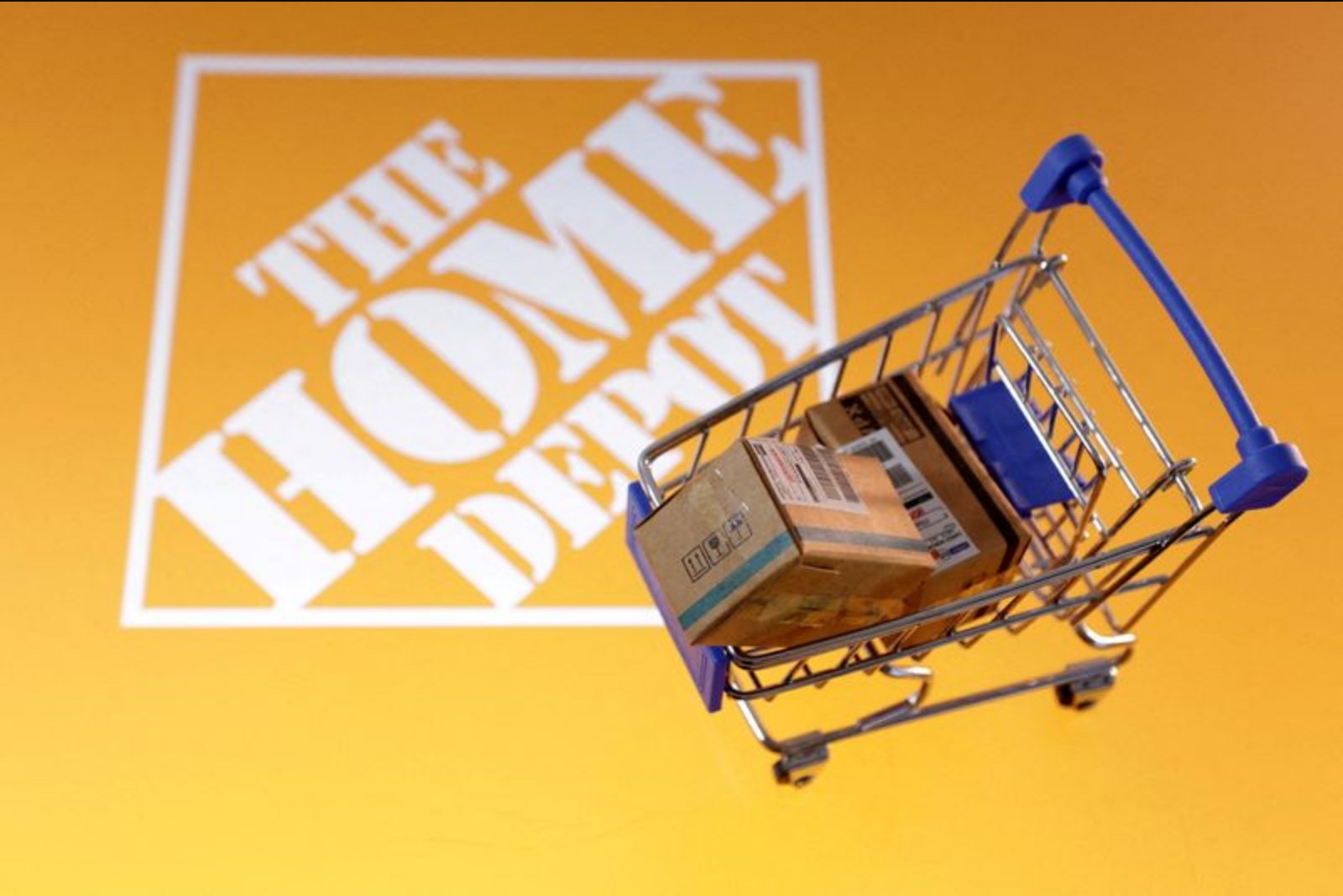 Home Depot posts stronger-than-expected fourth-quarter sales as pros and budget-conscious repairs support results