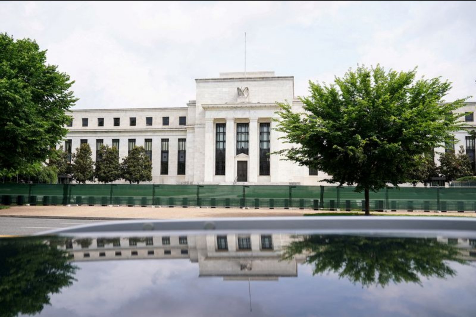 Administration Push Tests Federal Reserve Independence Over Bank Oversight