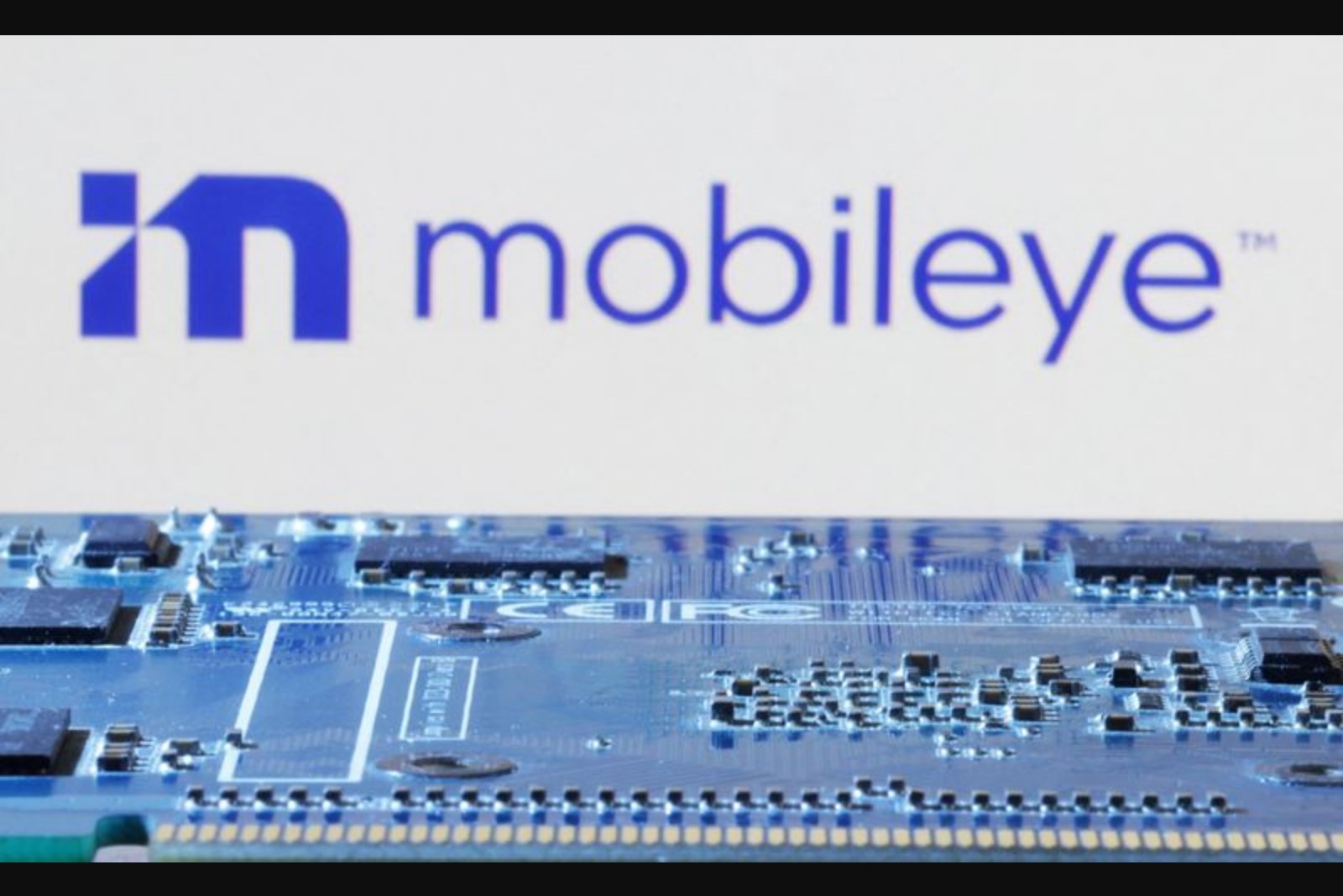 Mobileye Raises 2026 Revenue Outlook as Automakers Replenish Inventory