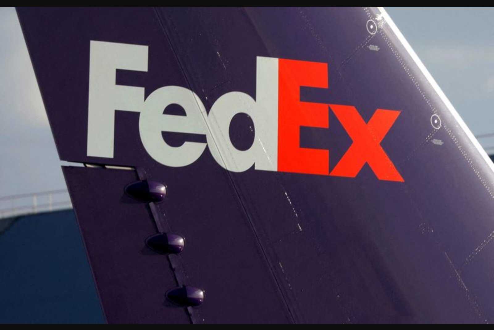 FedEx CFO John Dietrich to Depart Following Freight Spinoff; Interim Chief Named