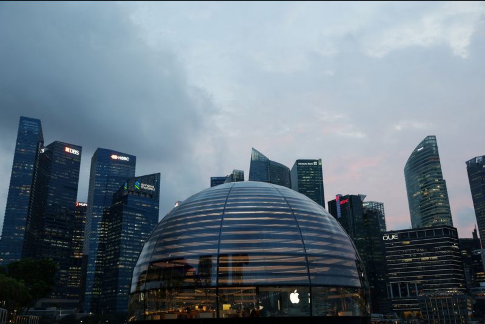 Singapore Positions Itself as Neutral Hub as AI Firms Seek Safe Harbor from U.S.-China Tech Tensions