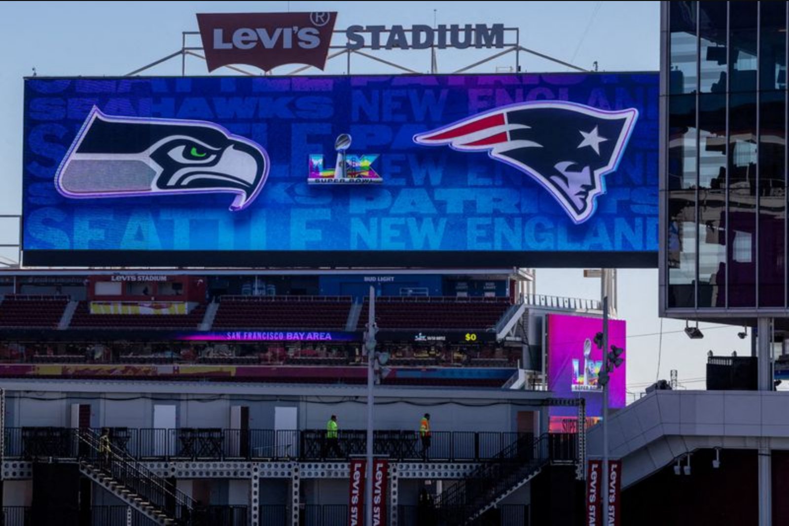 Seahawks and Patriots Meet in Unexpected Super Bowl LX Clash at Levi's Stadium