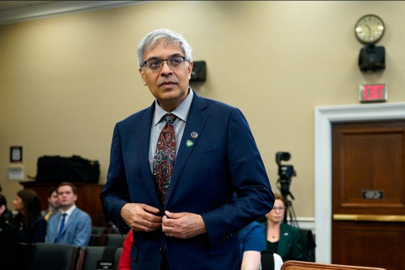 Bhattacharya to Remain Acting CDC Director While White House Seeks Permanent Replacement