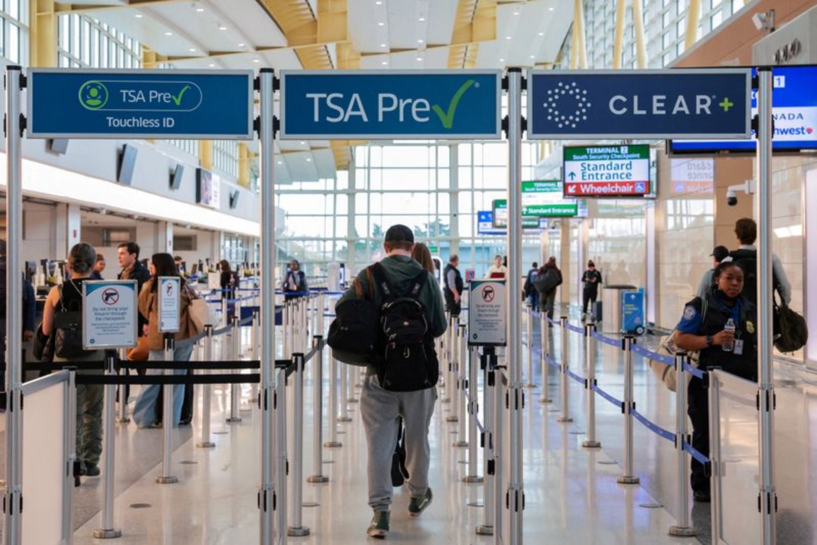 Duffy Warns Unpaid TSA Officers Could Force Small Airports to Close