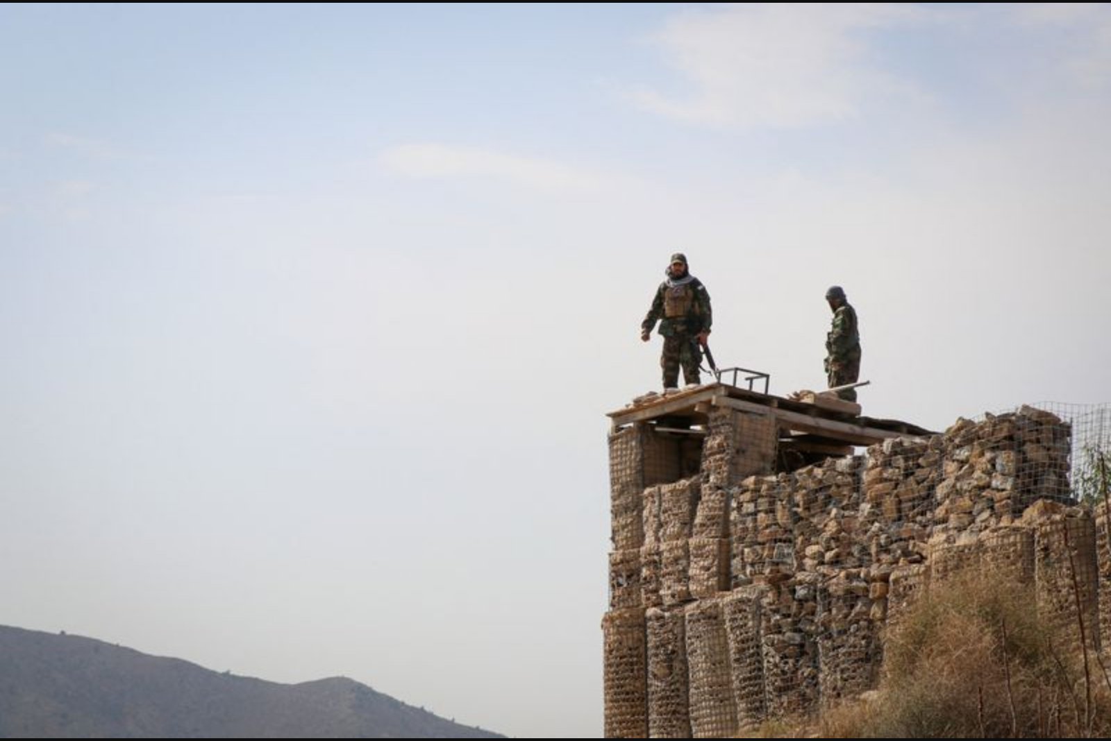 Clashes Erupt Over Kabul as Afghan Forces Say They Fired at Pakistani Jets