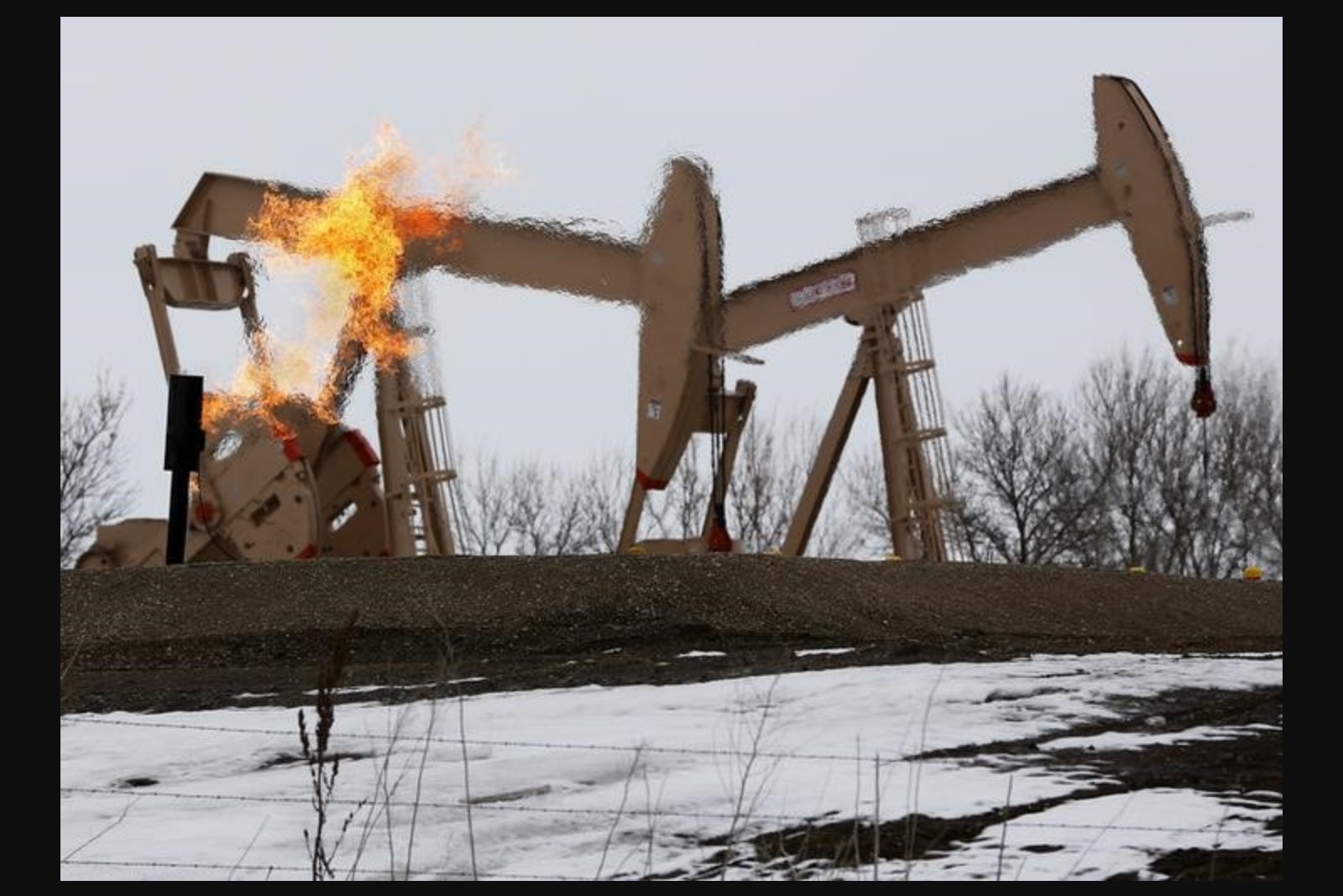 Oil Pulls Back After Reports Nuclear Talks Between U.S. and Iran Resume; U.S. Inventories Show Large Draw