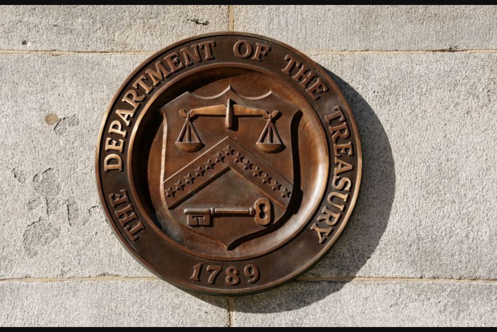 U.S. Treasury May Move into Oil Futures to Curb Price Spike, Officials Say