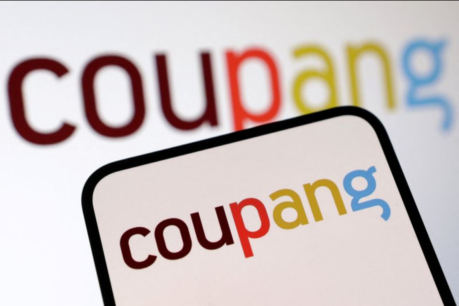 Coupang Faces Rising Competitive Pressure After Major Data Breach and Potential Regulatory Shift