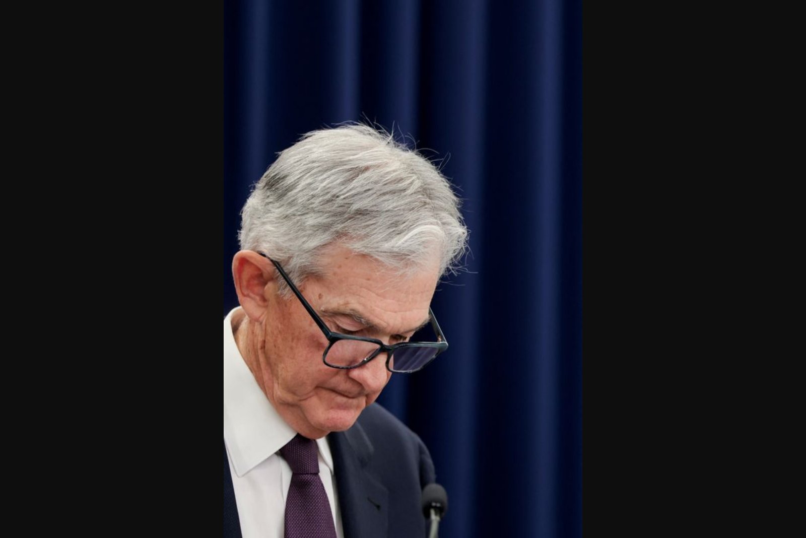 Powell Says Risks Have Eased but Challenges Remain as Fed Holds Rates Steady
