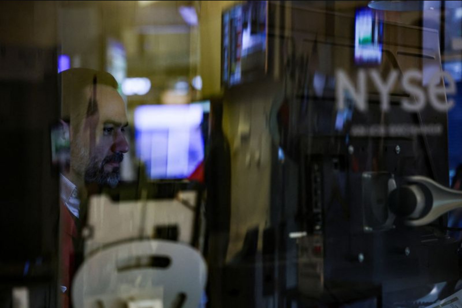 Trading Day: AI calm and tariff shuffle lift markets