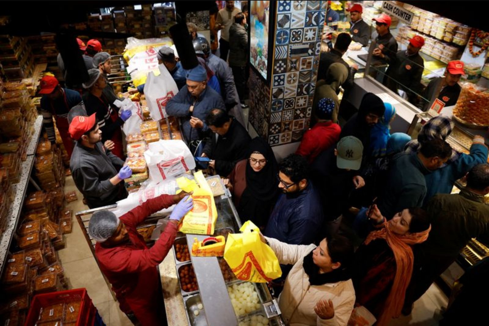 India's April CPI seen edging toward 4% as higher fuel costs push prices up