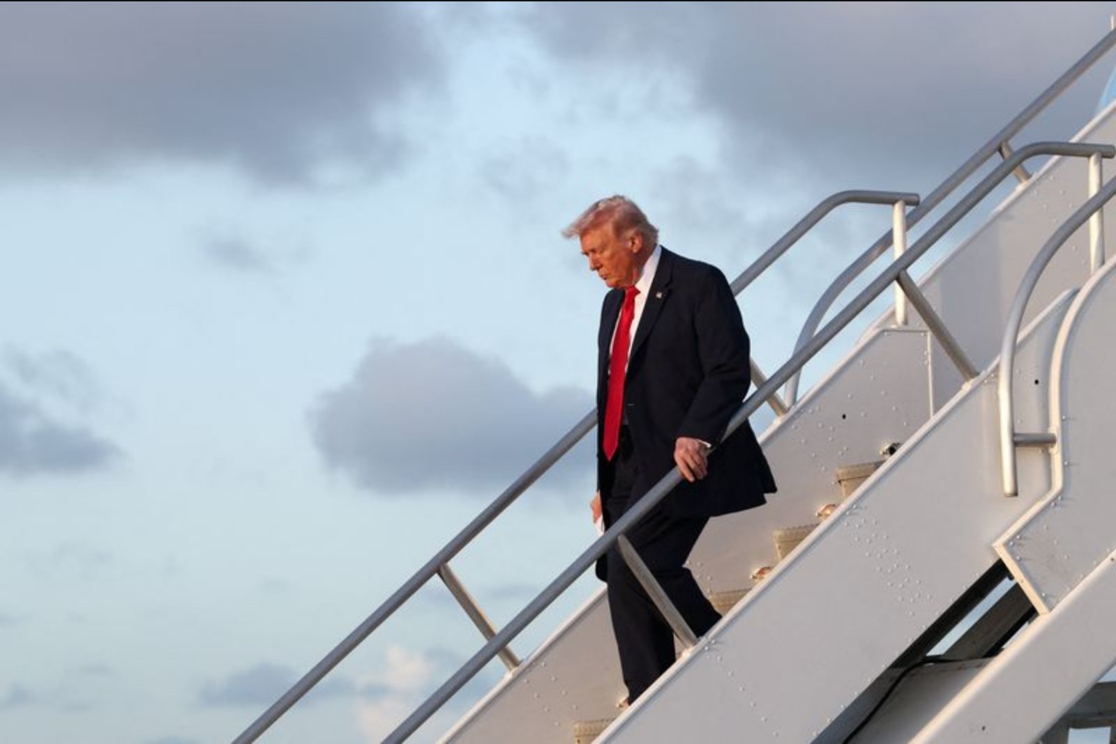 Five Iranian Women’s Footballers Offered Asylum in Australia After Diplomatic Intervention